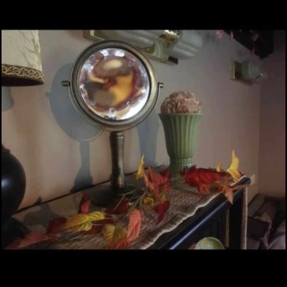 “Antique style” Pedestal vanity Mirror-double-sided